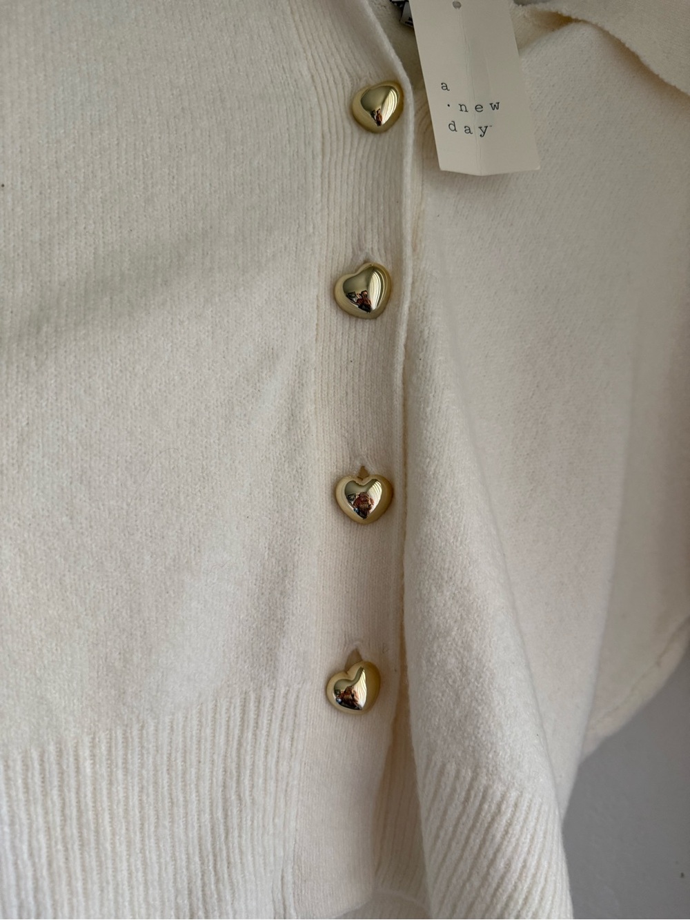 NWT Heart Cardigan 🤍💕 - Picture 3 of 4